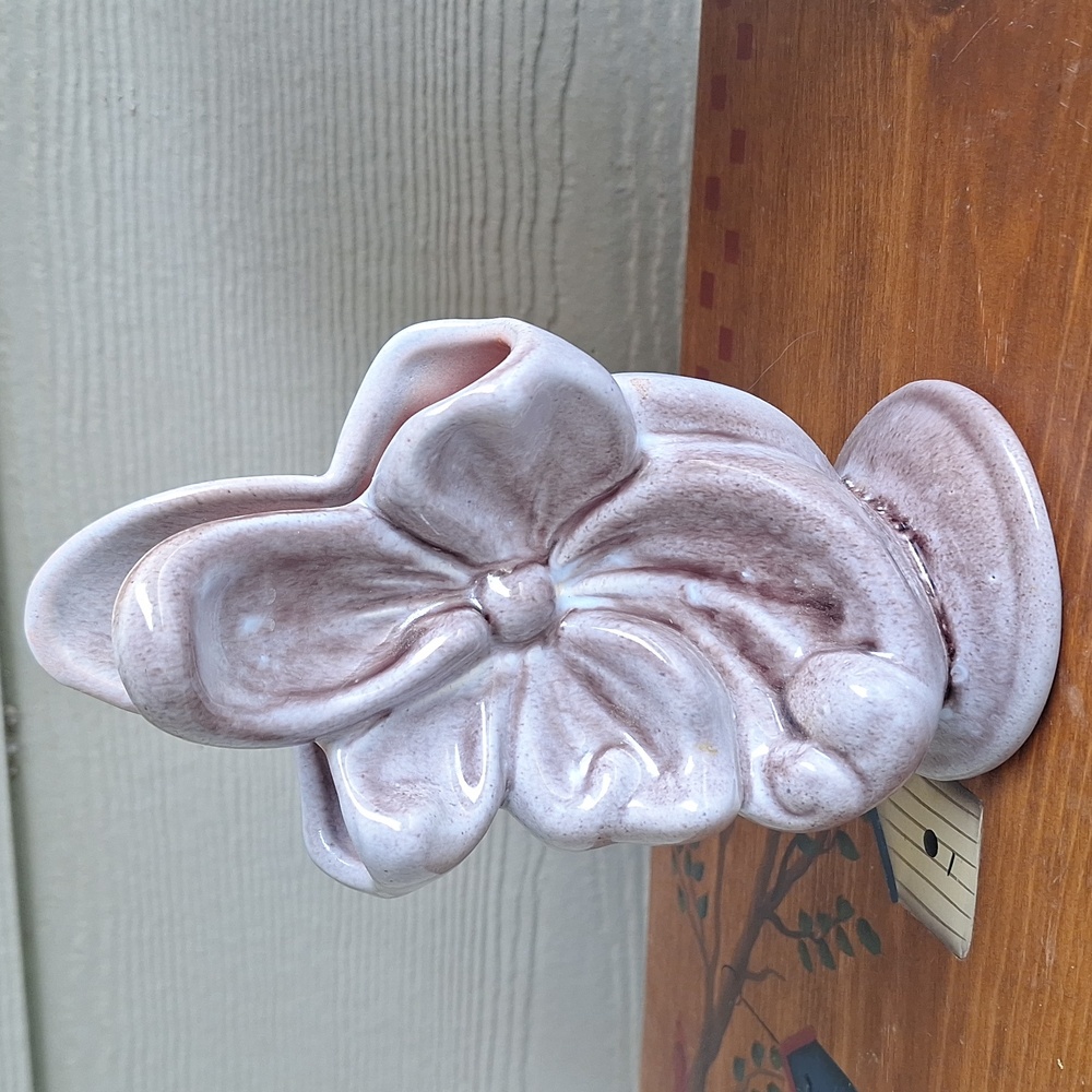 Vtg Gonder purple dogwood vase